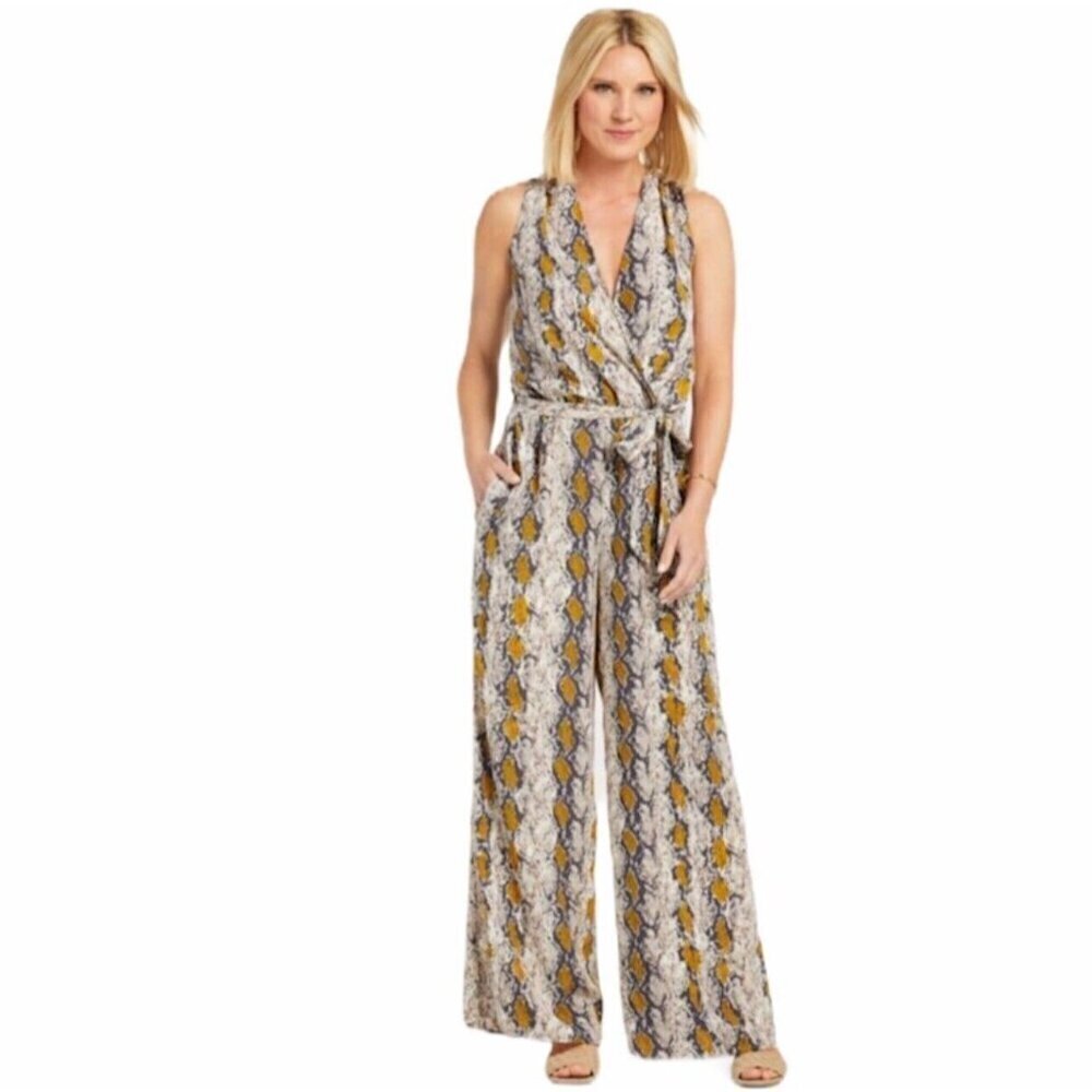 Evereve Peyton Jensen Liza Jumpsuit Size Small Wide Leg Snakeskin Sleeveless